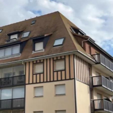 à 50 M De La Avec Wifi *